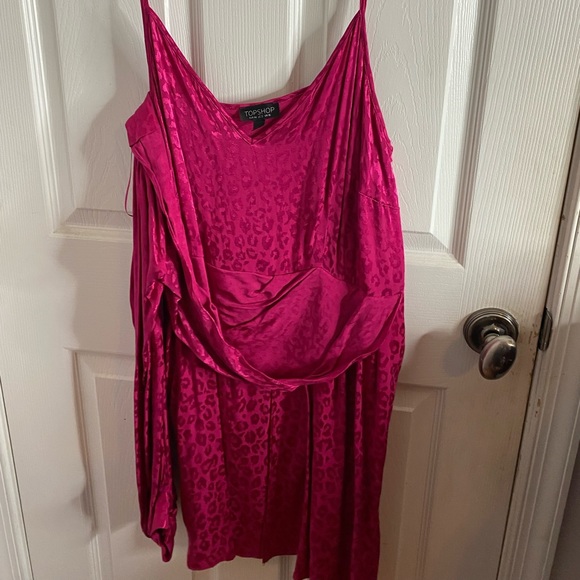 TOPSHOP One-Shoulder Drop Jacquard Dress - Picture 6 of 8